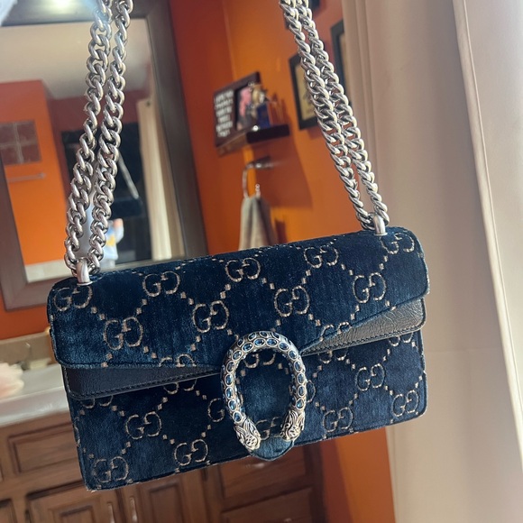 Gucci Dionysus Velvet Monogram Crossbody Bag - Picture 3 of 8